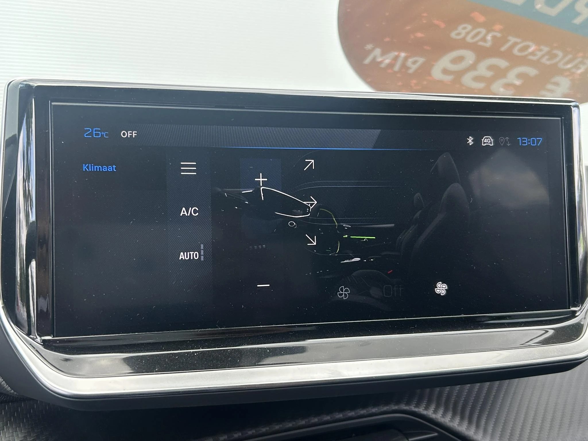 Peugeot-208-image-13