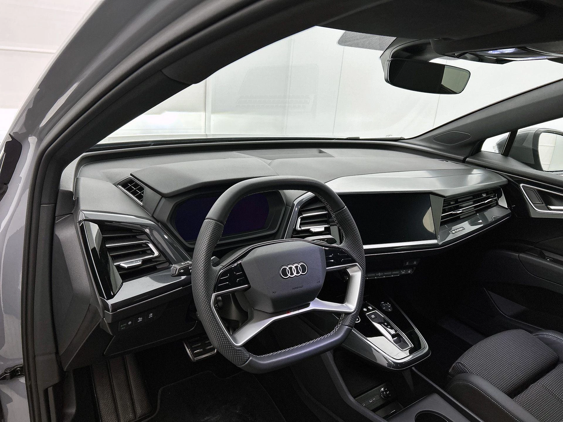 Audi-Q4 Sportback e-tron-image-11