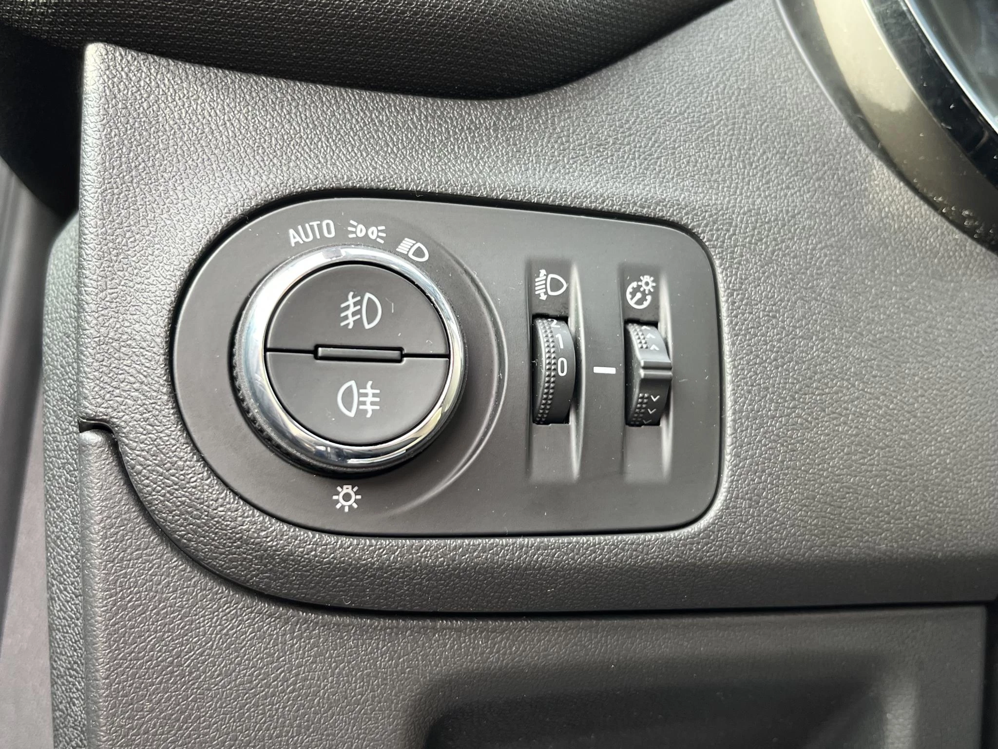 Opel-Crossland X-image-16