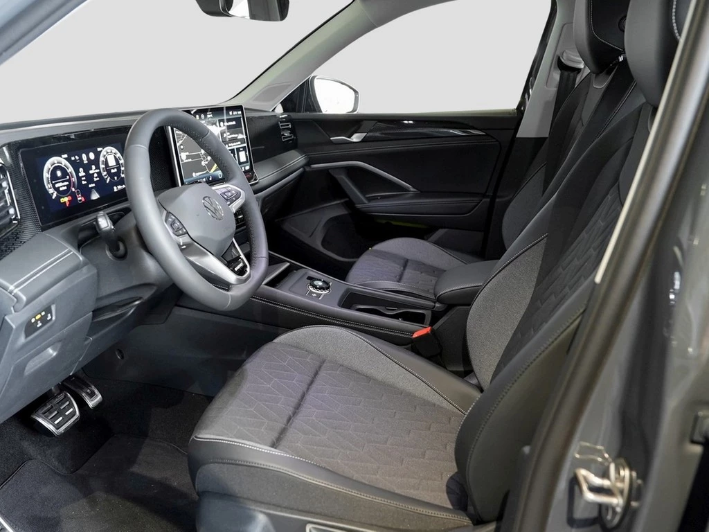 Volkswagen-Tiguan-image-14