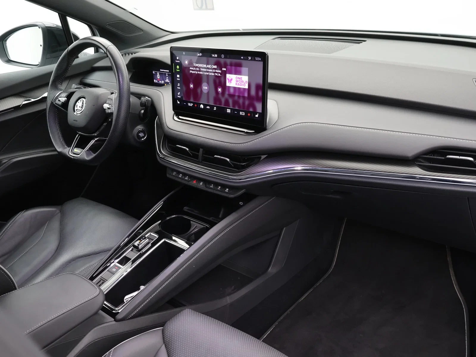 Škoda Enyaq Coupe RS Enyaq Coupe iV vRS 82kWh 299PK 4x4 *AUTOMAAT*SPORTZETELS*LEDER*PANODAK*CAMERA*PDC*CRUISE*KEYLESS*...