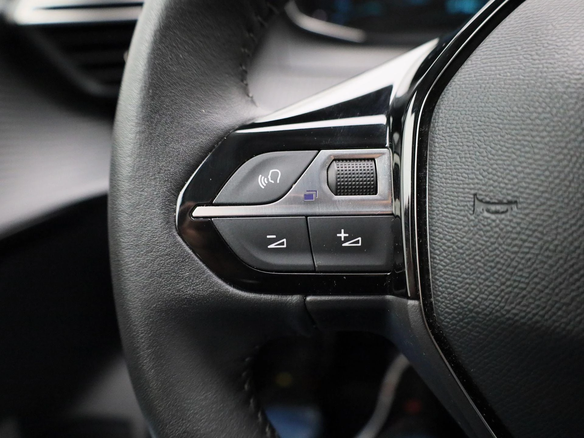 Peugeot e-208 EV Active Pack 50 kWh