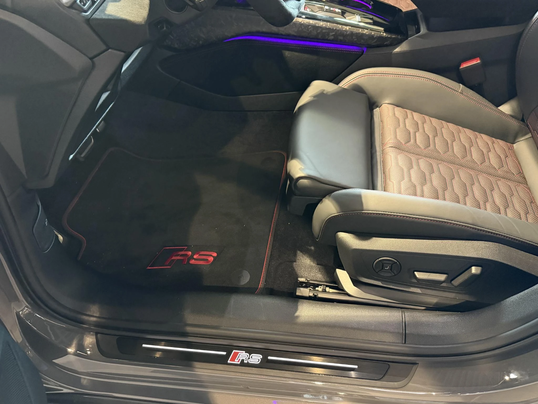 Audi-RS5-image-30
