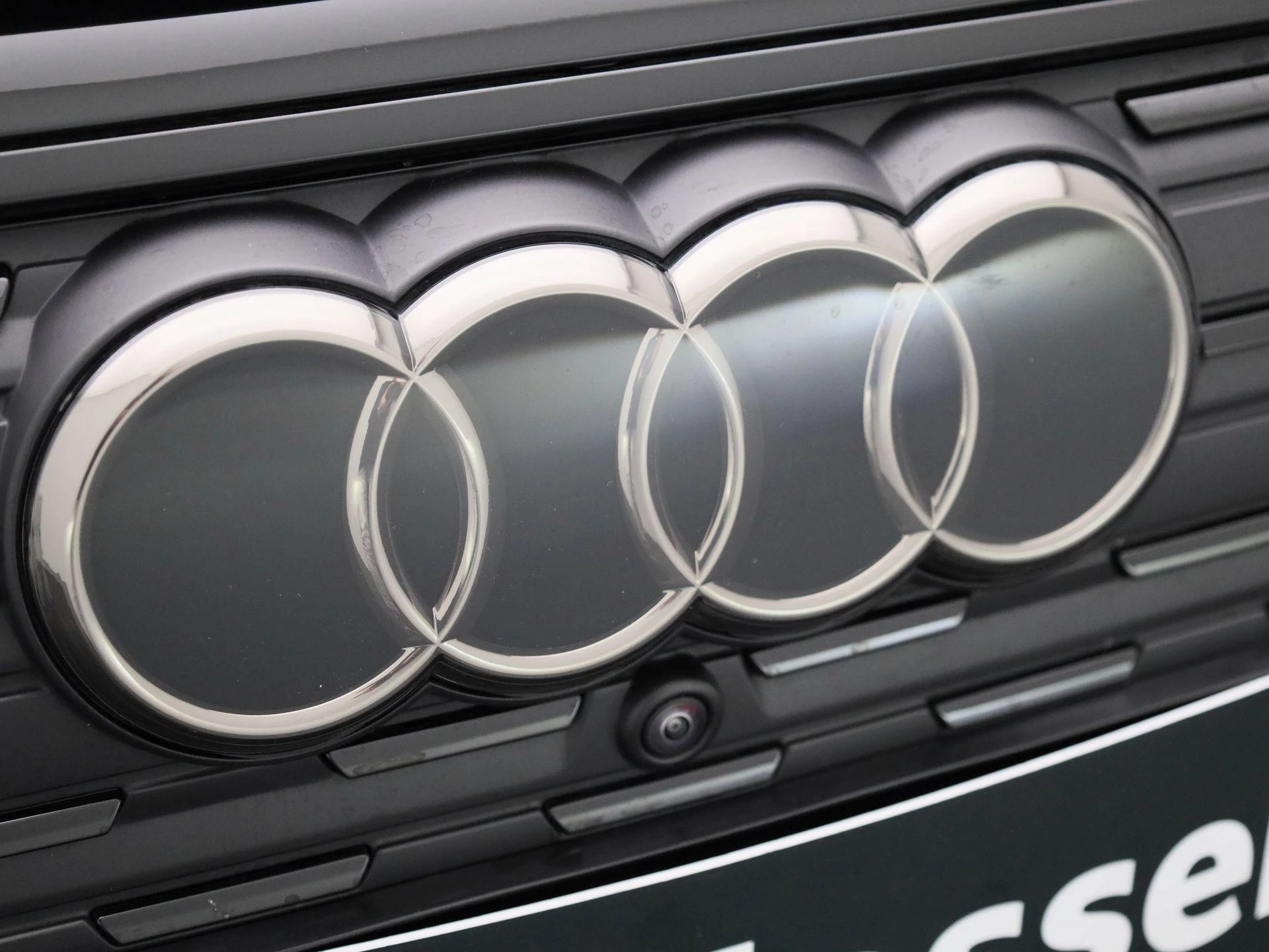 Audi-Q4 e-tron-image-37