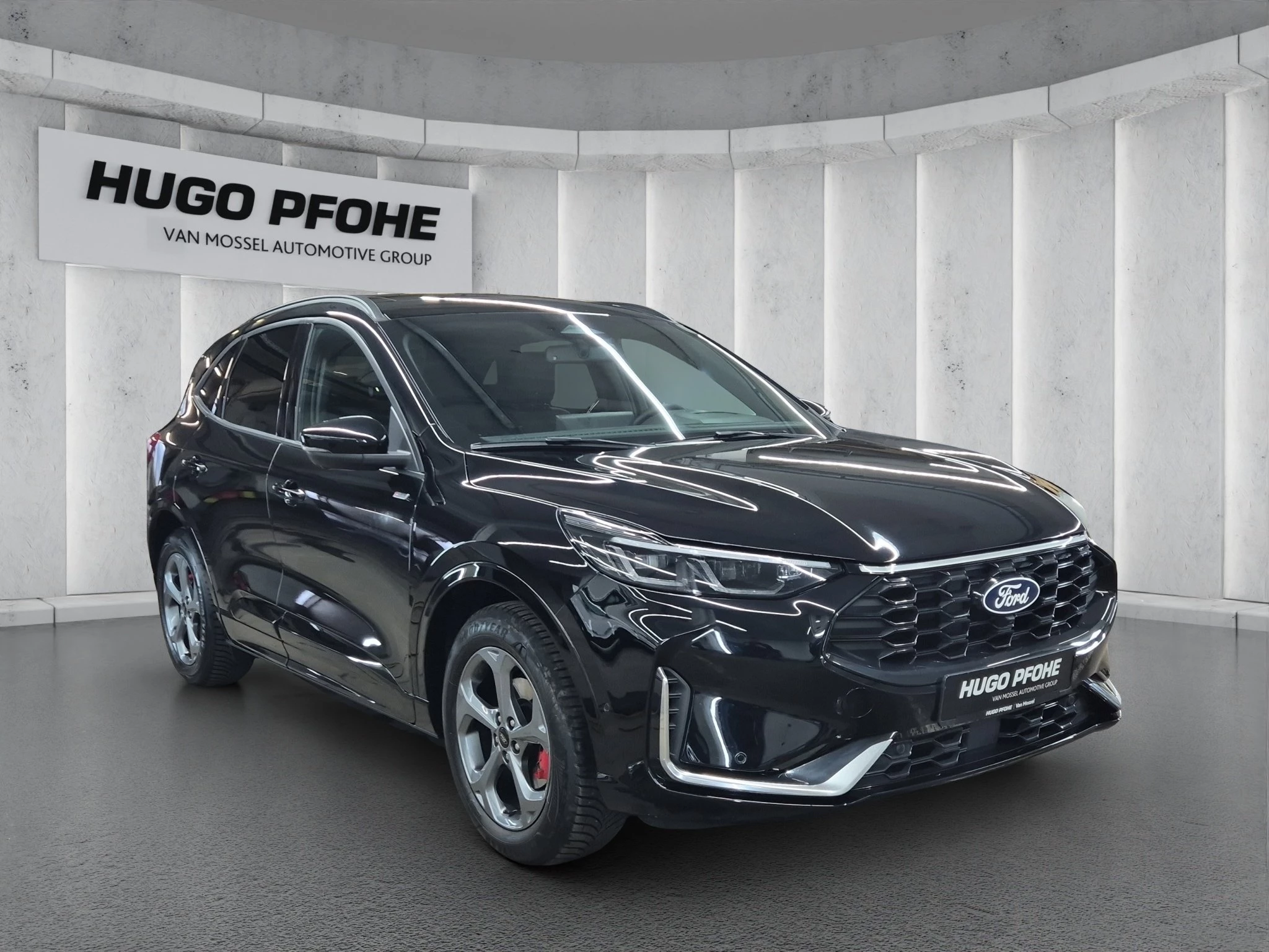 Ford Kuga ST-Line X Aut.*PANO*AHK*360GRAD*LED-MATRIX*NAVI*GRA*WINTER-PKT..
