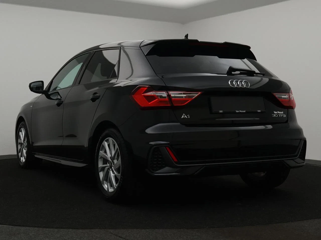 Audi-A1 Sportback-image-23