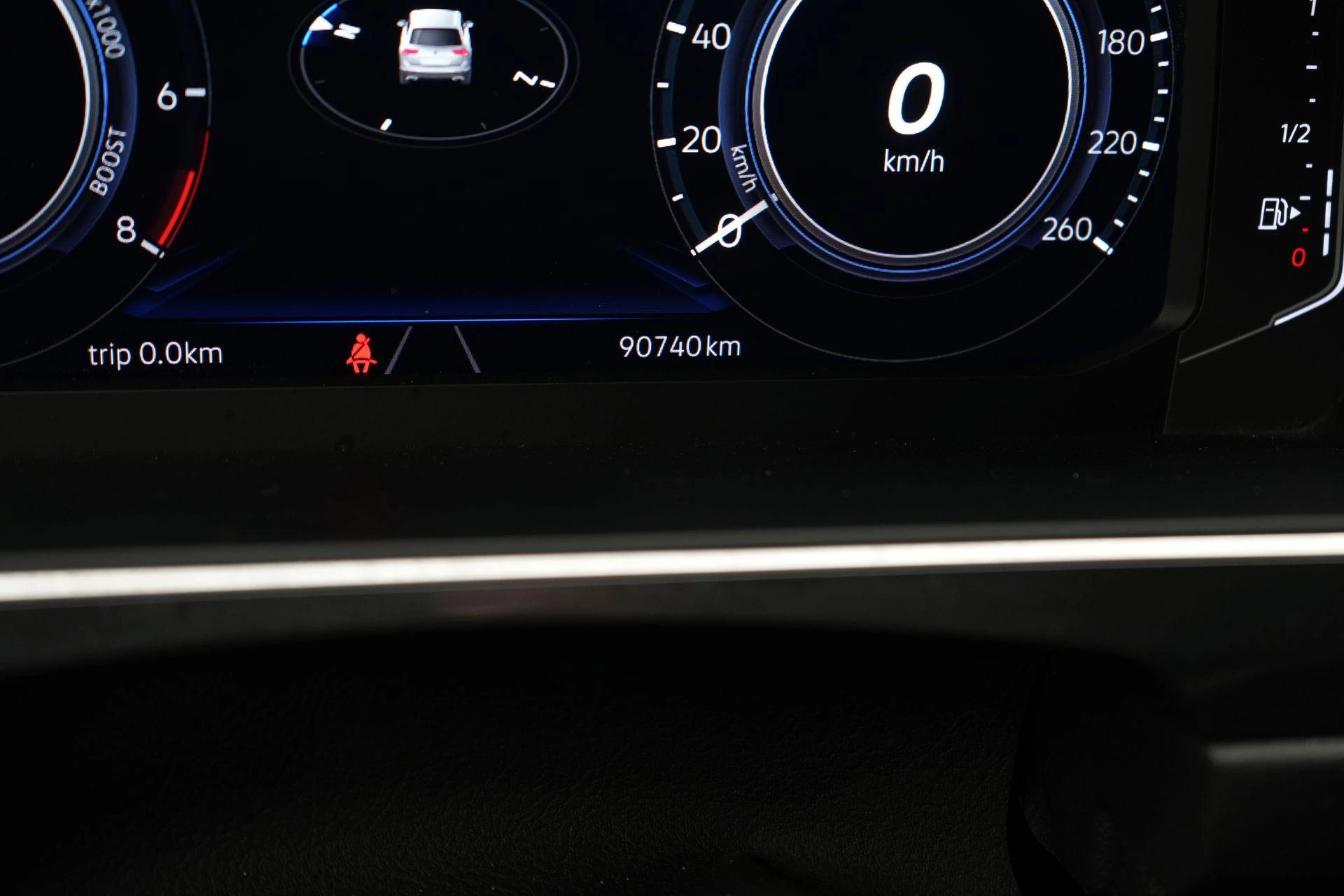 Volkswagen-Tiguan-image-28