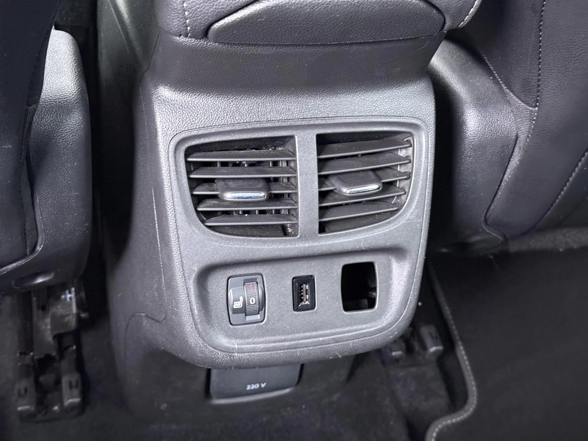 Opel-Grandland X-image-16