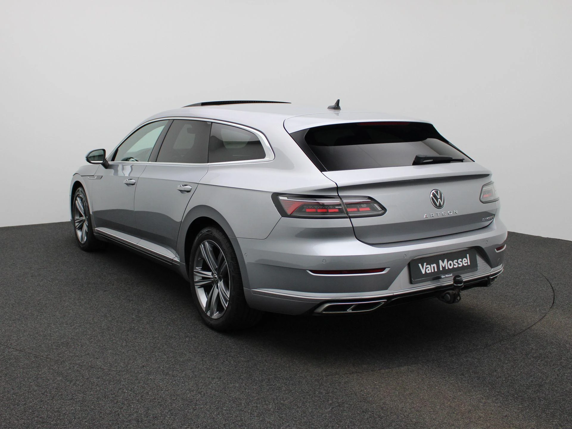 Volkswagen-Arteon-image-1