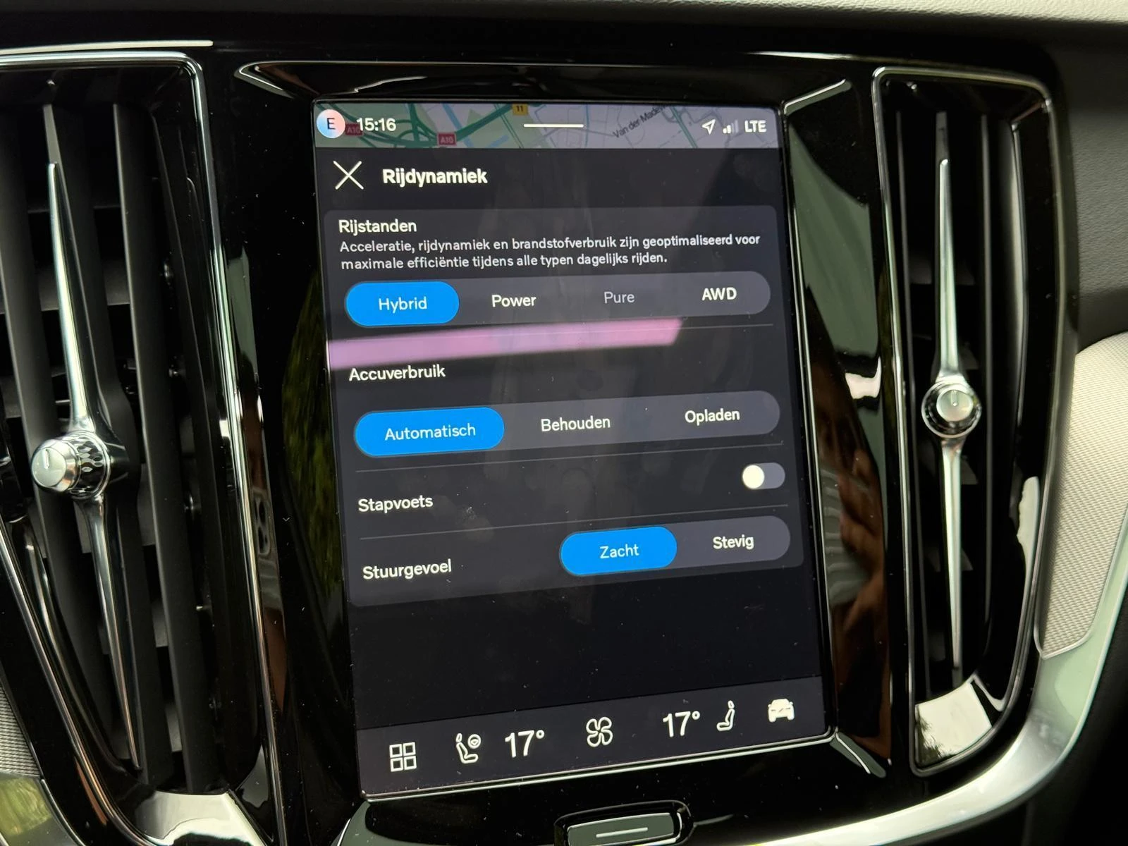 Volvo-V60-image-16