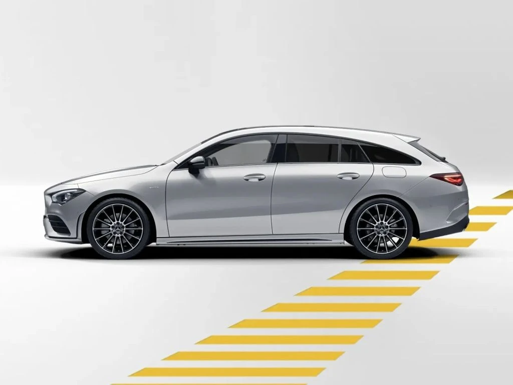 Mercedes-Benz-CLA 220 d-image-3