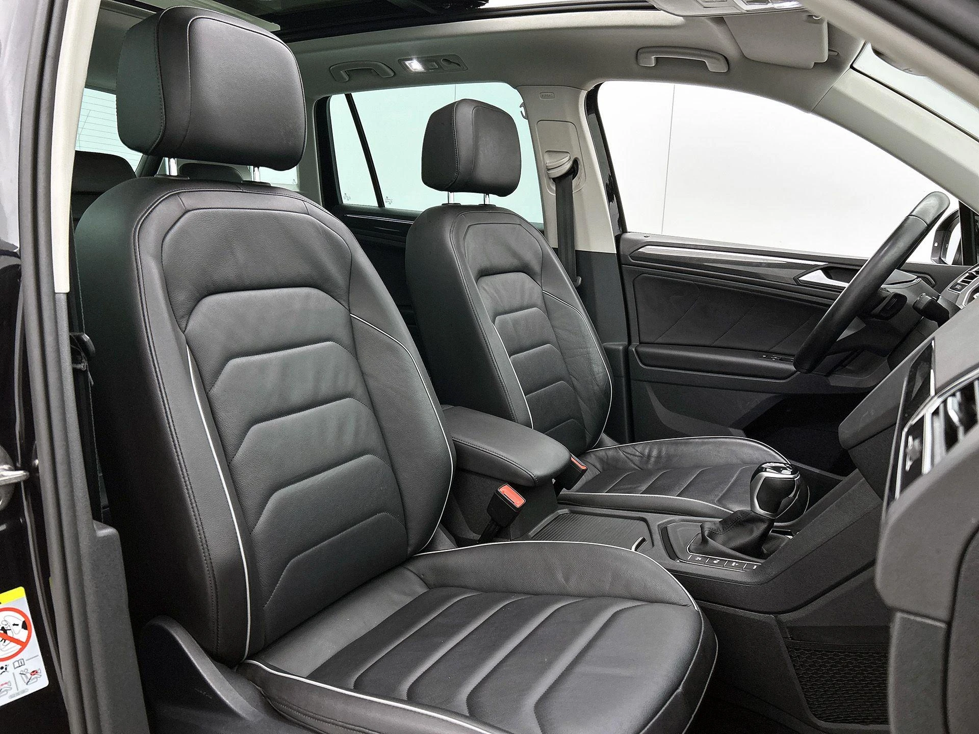 Volkswagen-Tiguan-image-38