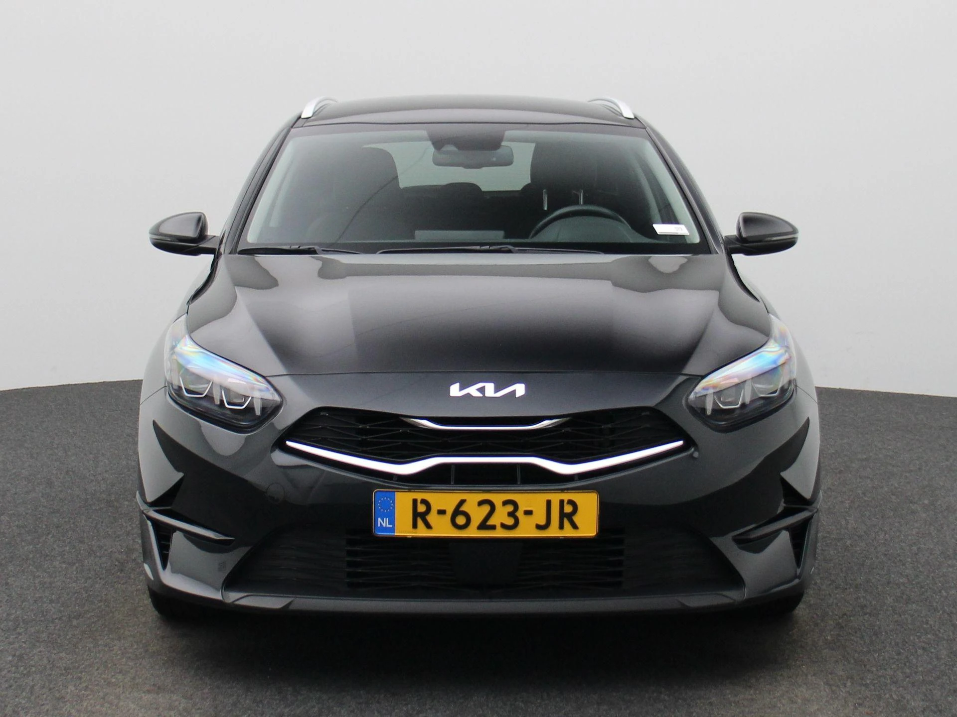 Kia-Ceed Sportswagon-image-2