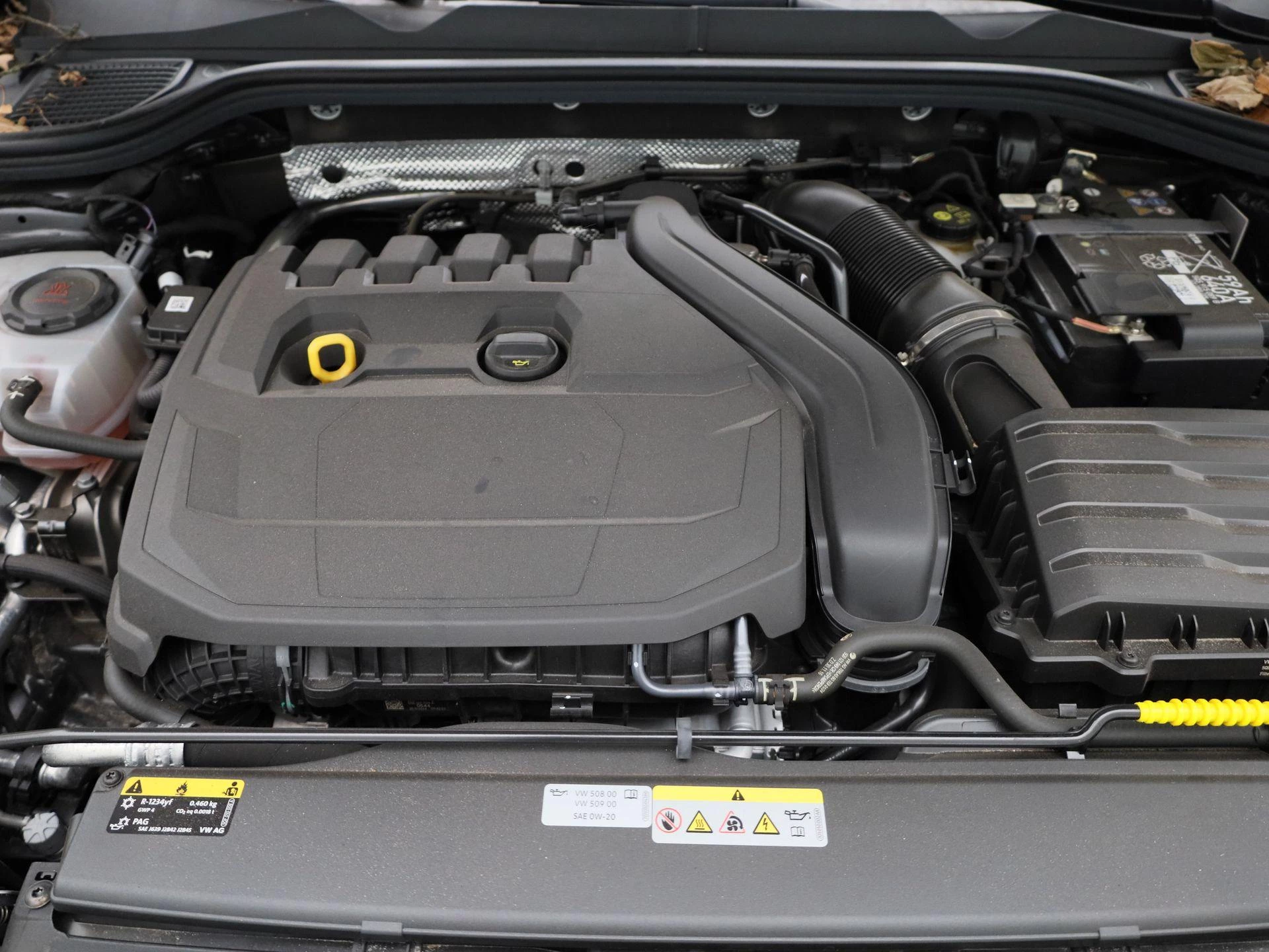 Volkswagen-Golf-image-36