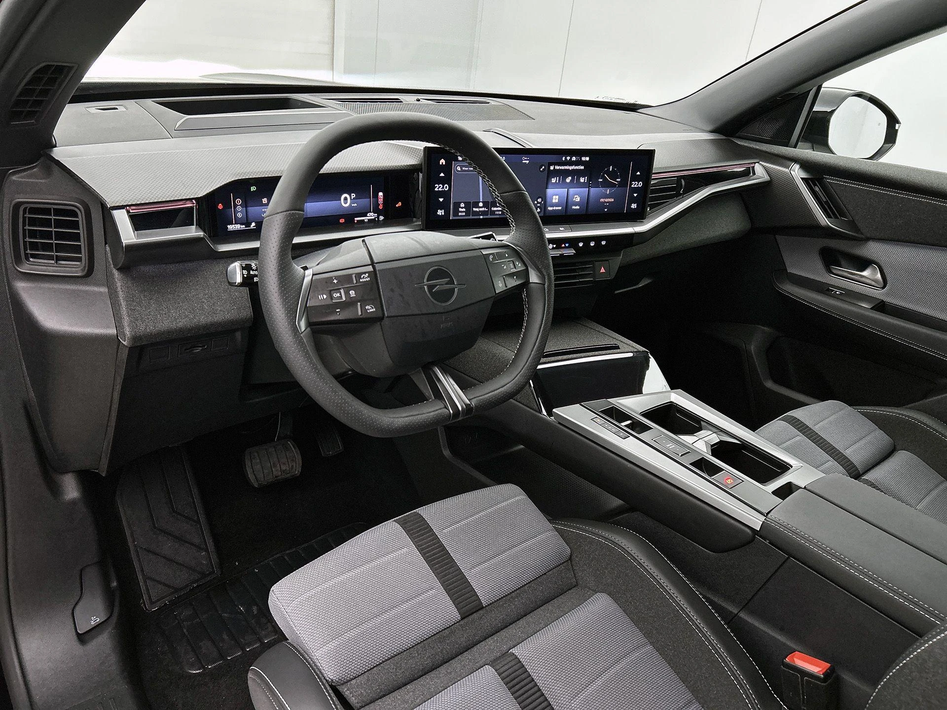 Opel-Grandland-image-20