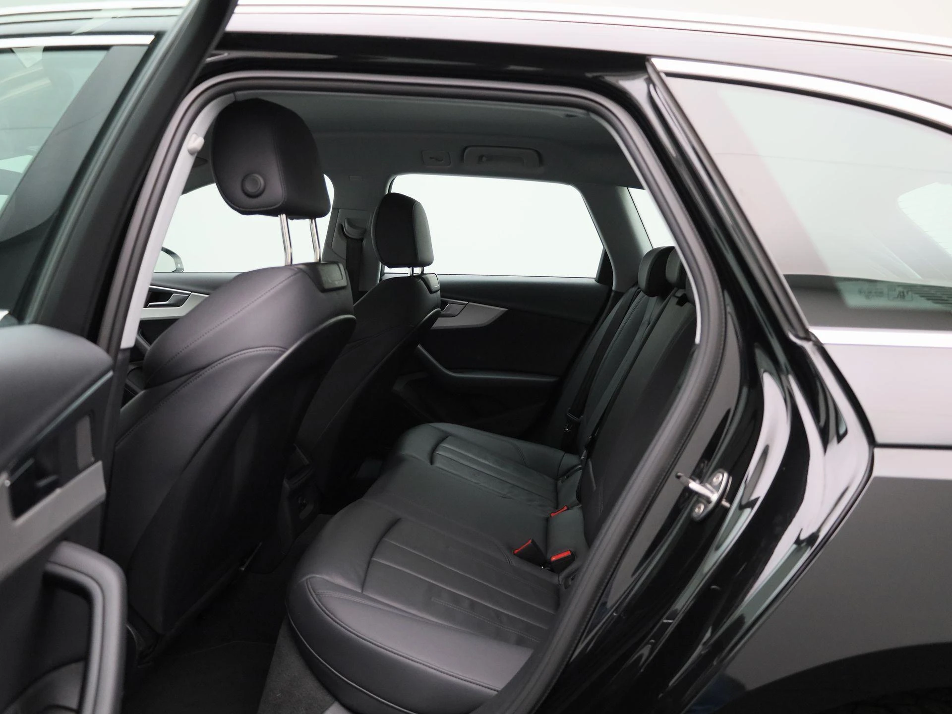 Audi-A4-image-9