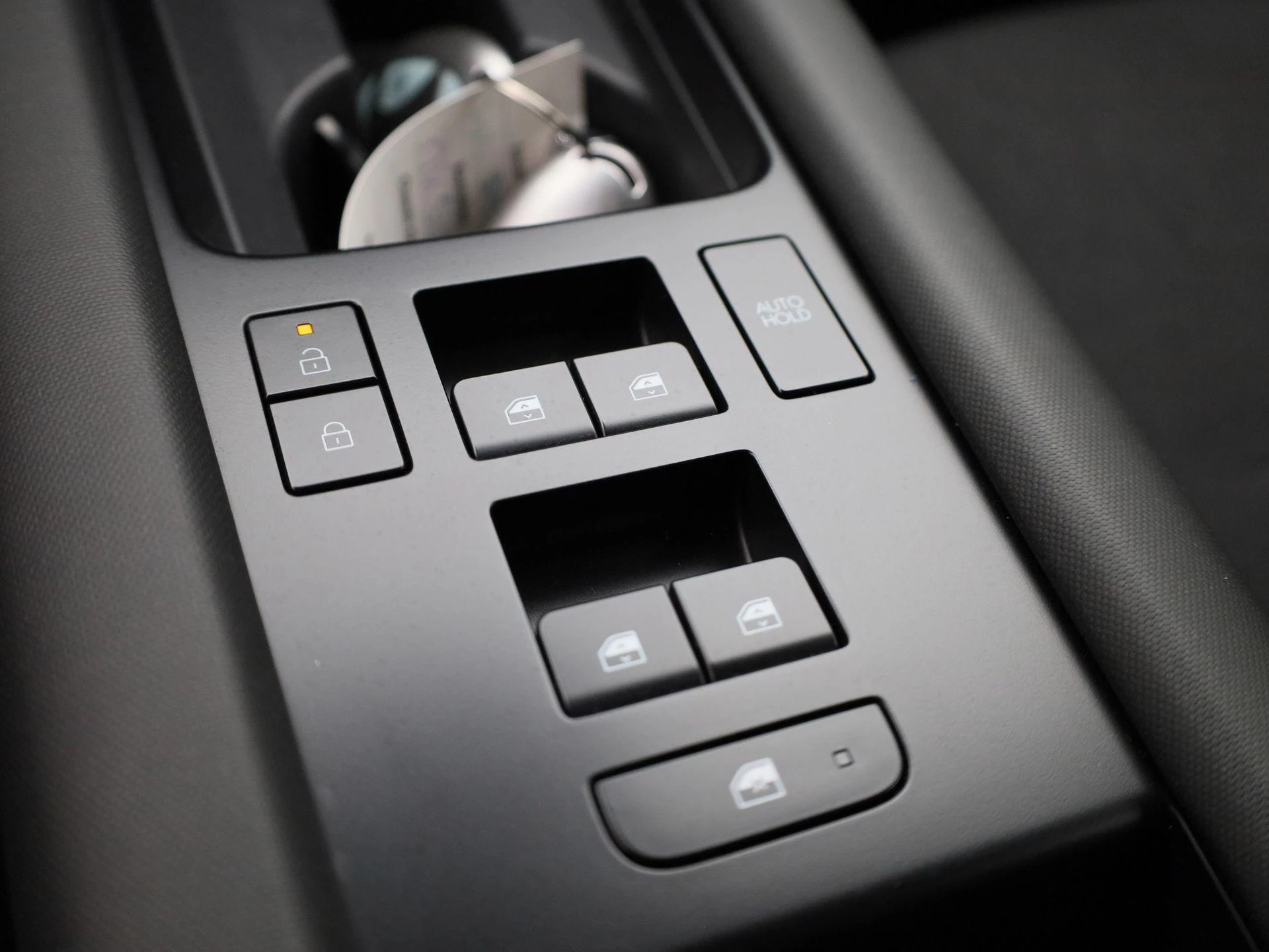 Hyundai-IONIQ 6-image-27