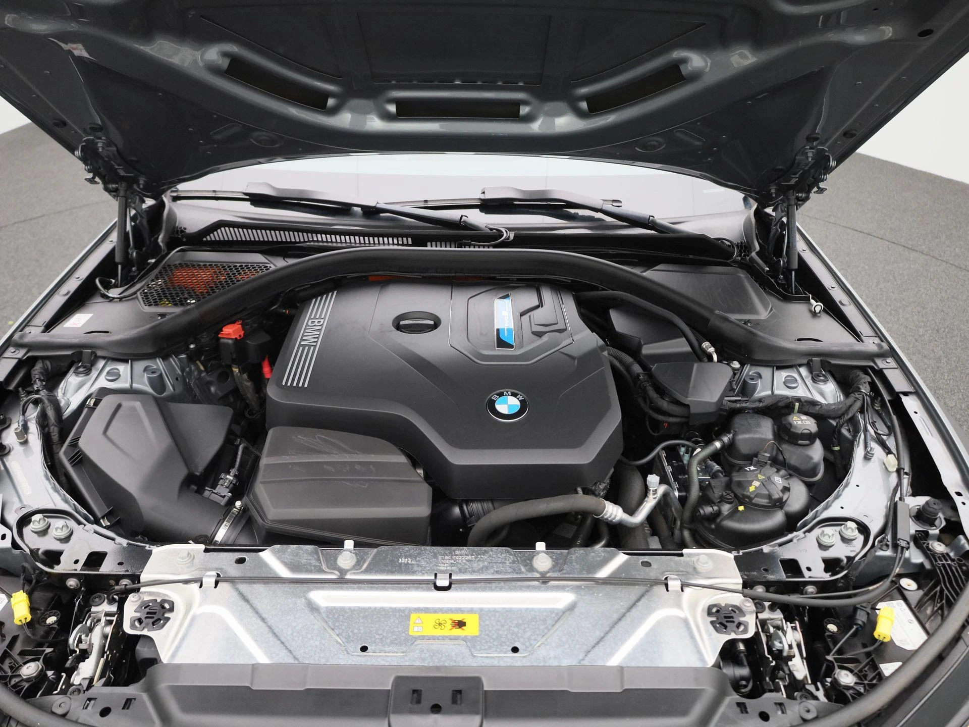 BMW-3 Serie-image-50