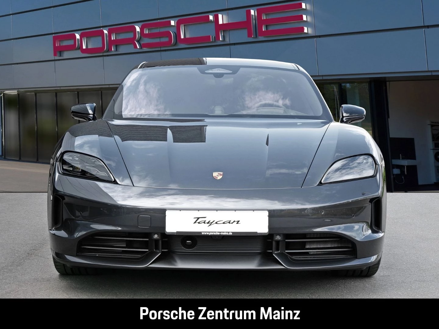 Porsche Taycan Black Edition InnoDrive HA-Lenkung HeadUp black edition