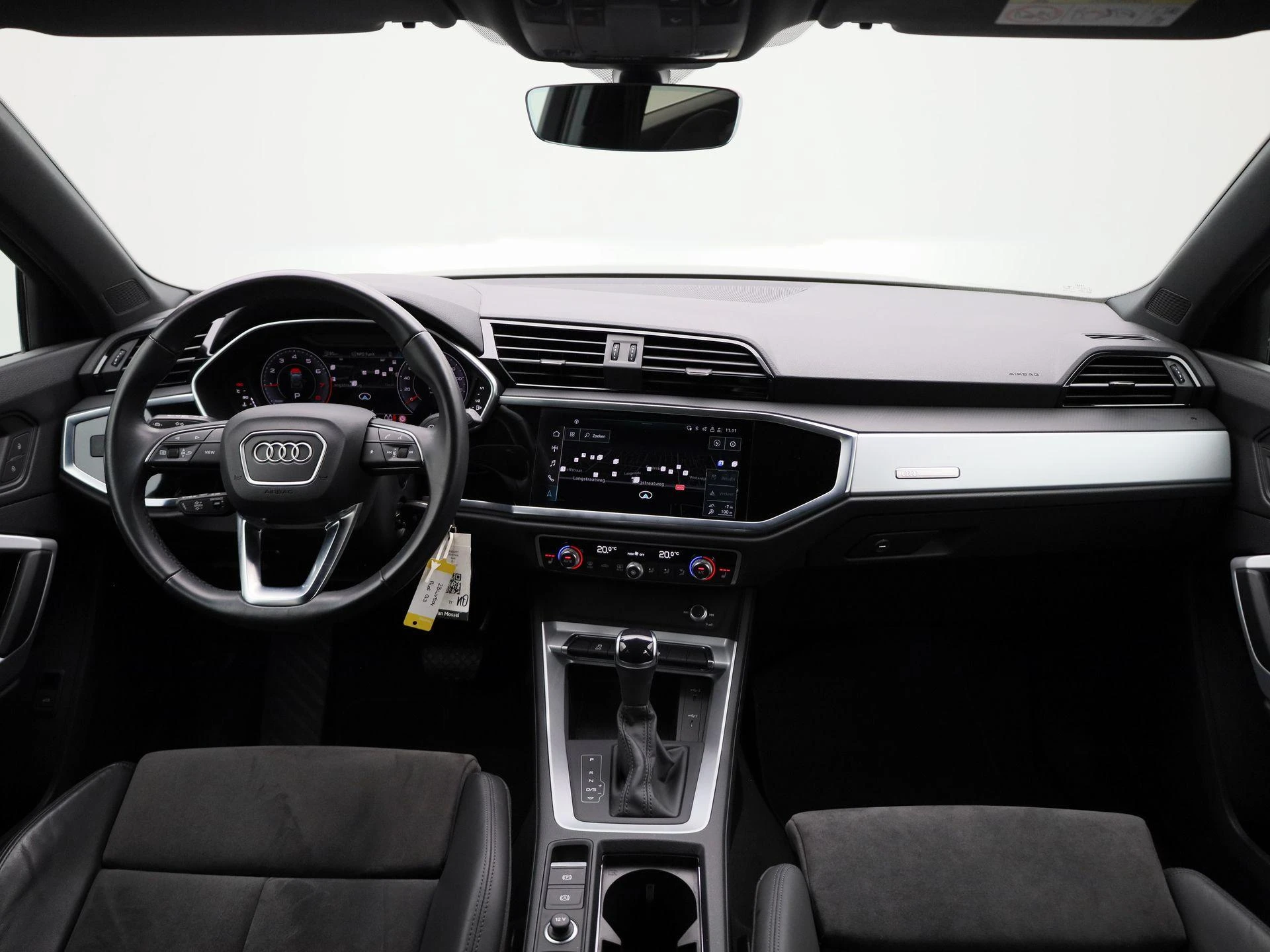 Audi-Q3-image-40