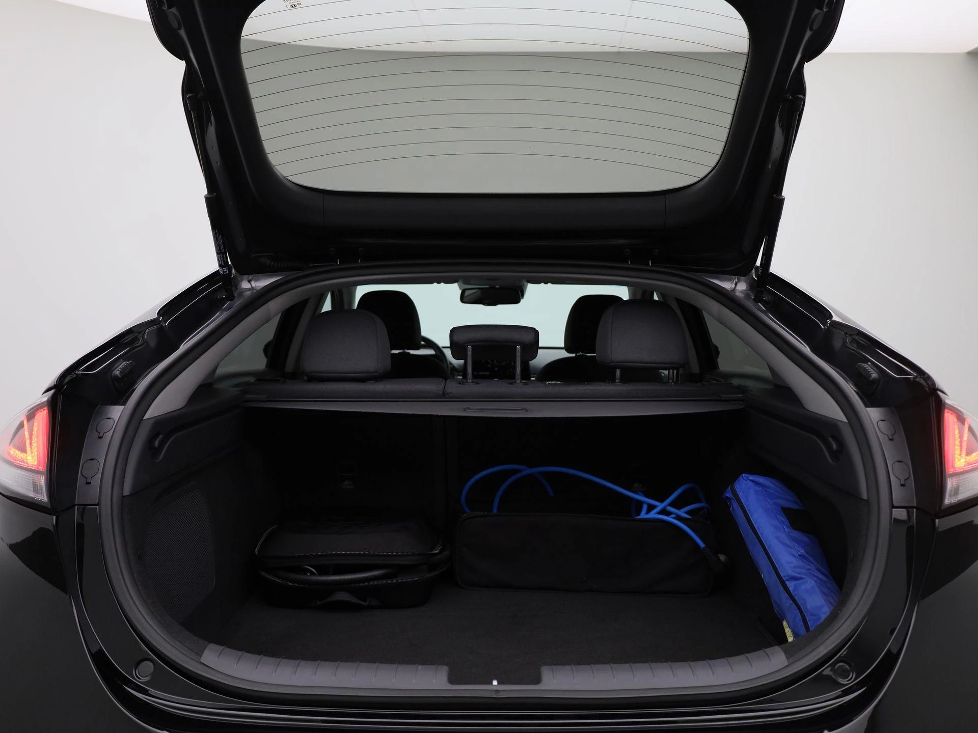 Hyundai-IONIQ-image-13