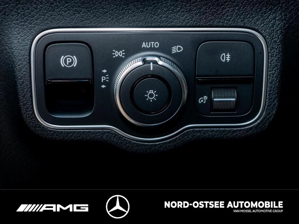 Mercedes-Benz GLA 200 d PROGRESSIVE AHK LED KAMERA DISTRO NAV Progressive