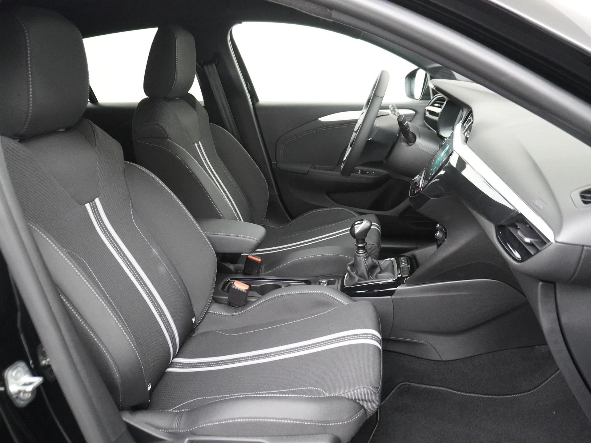 Opel-Corsa-image-12