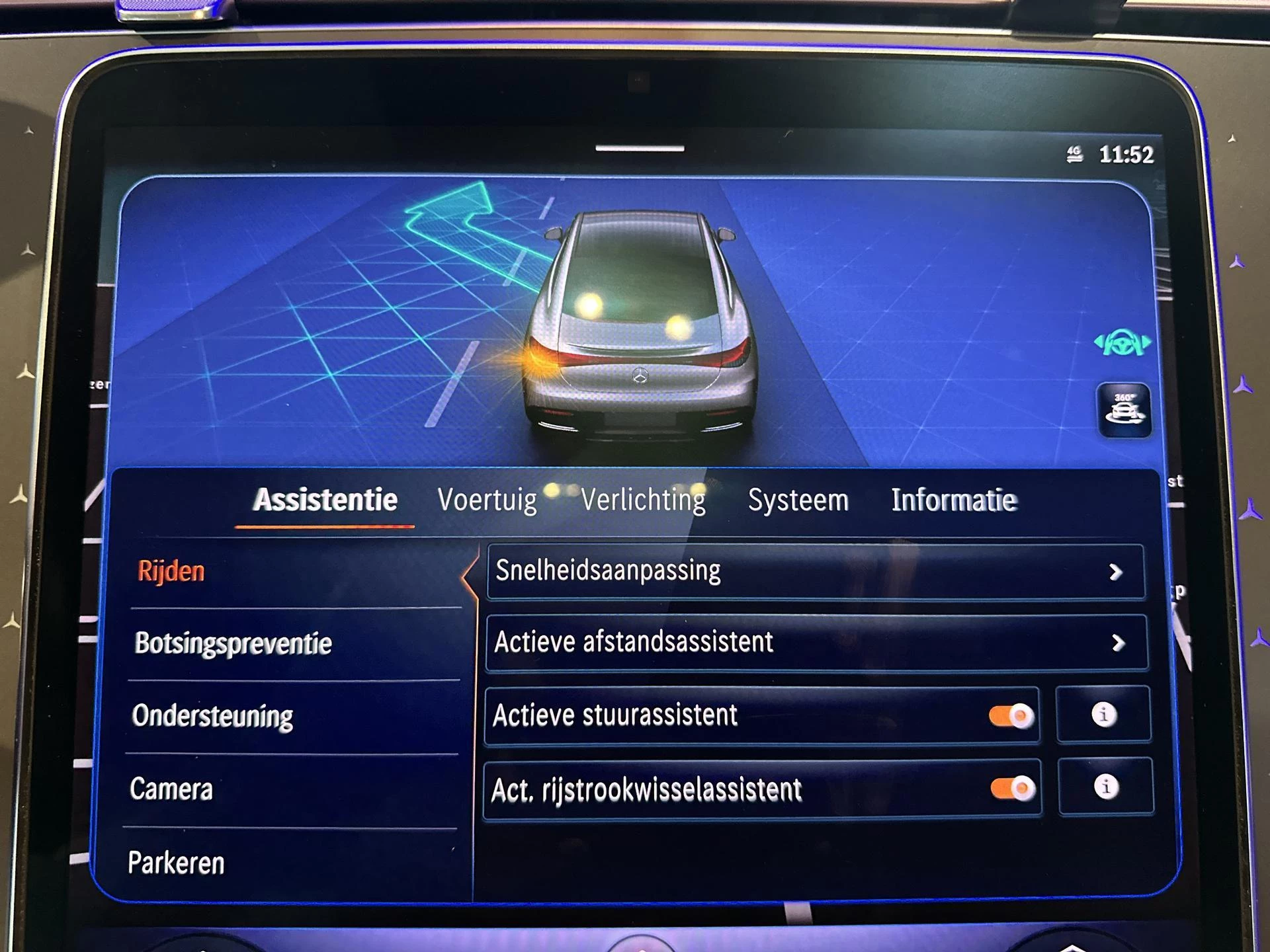 Mercedes-Benz-EQE-image-17