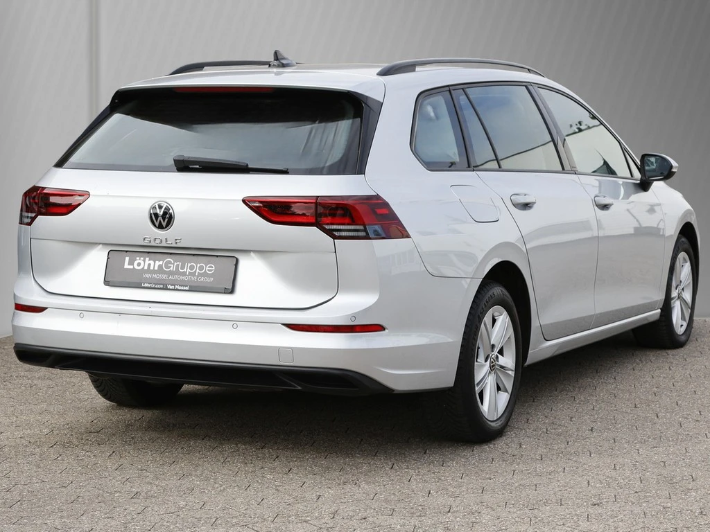Volkswagen-Golf-image-3
