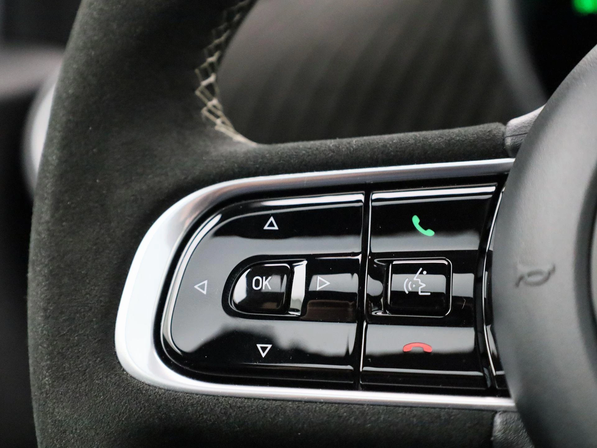 Abarth-500C-image-18