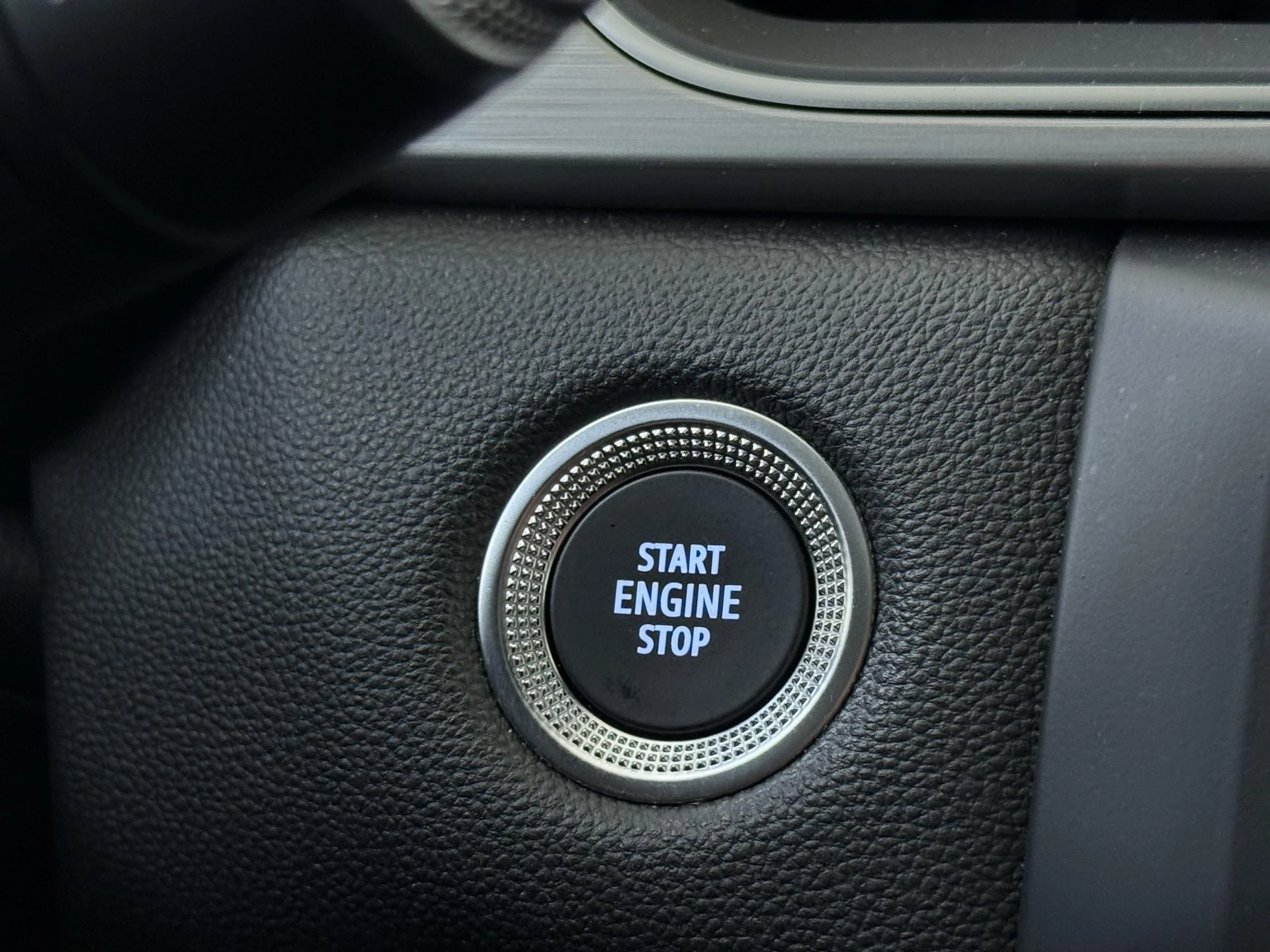 Renault-Captur-image-22