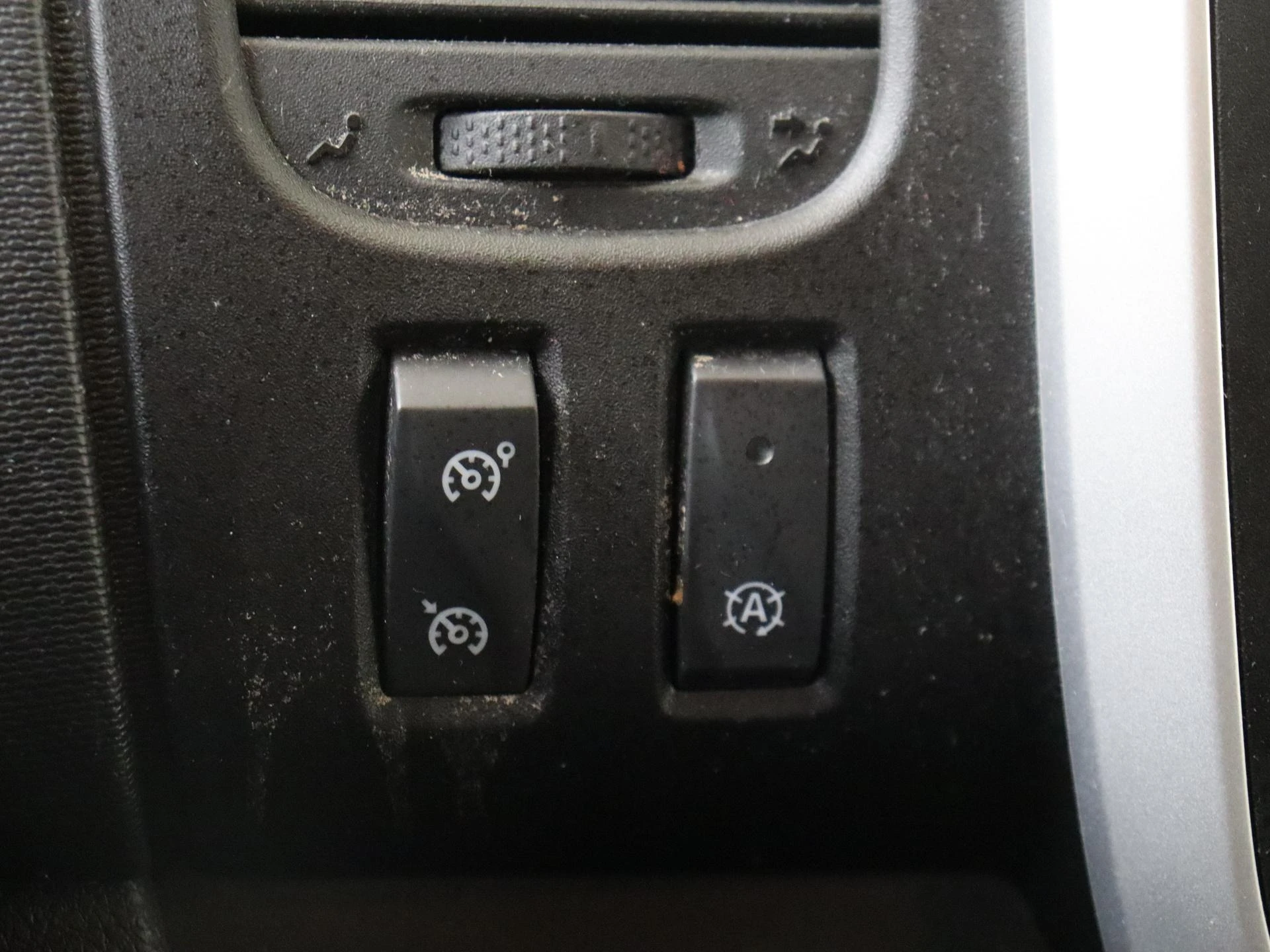 Renault-Trafic-image-19