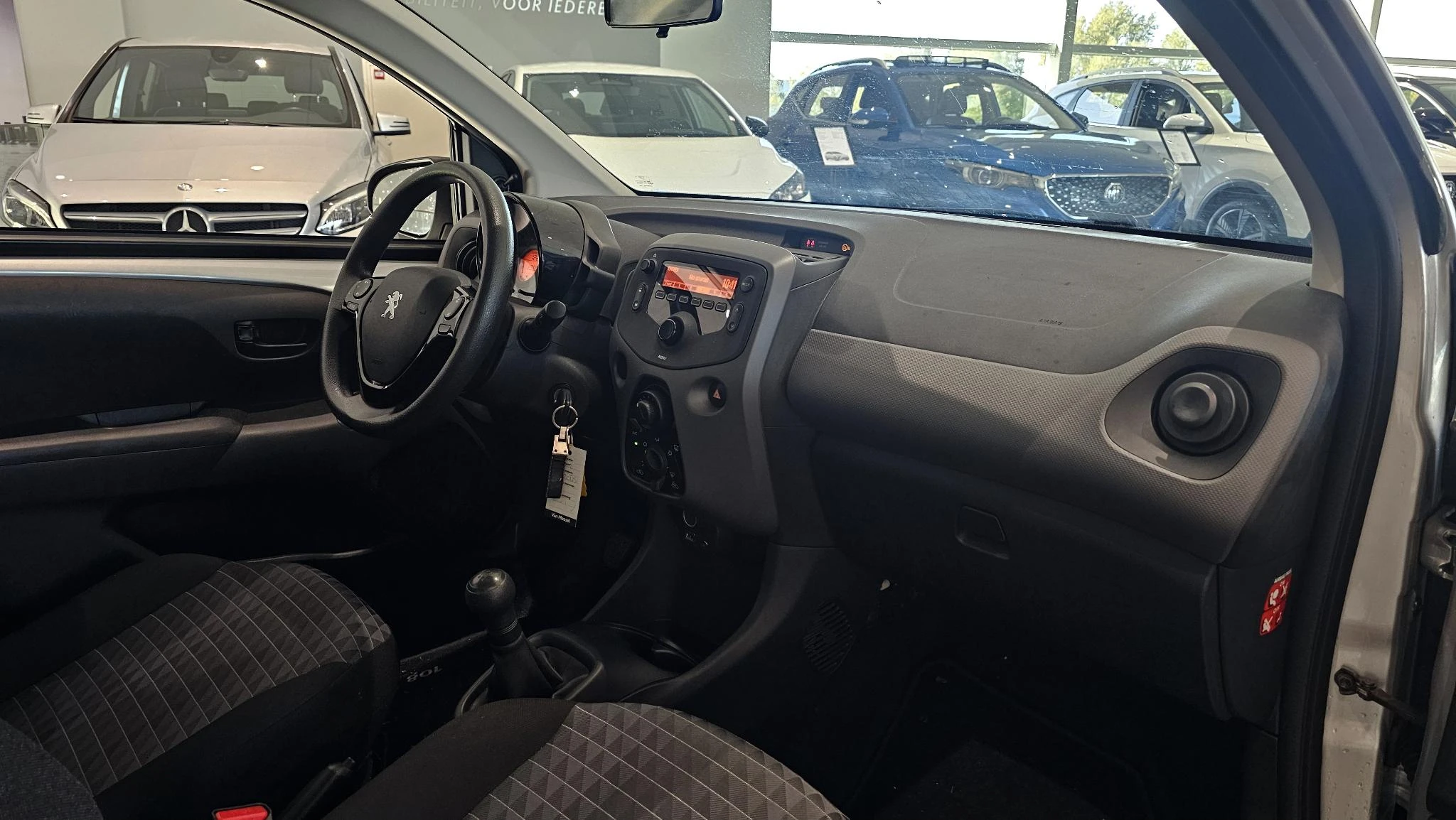 Peugeot-108-image-8