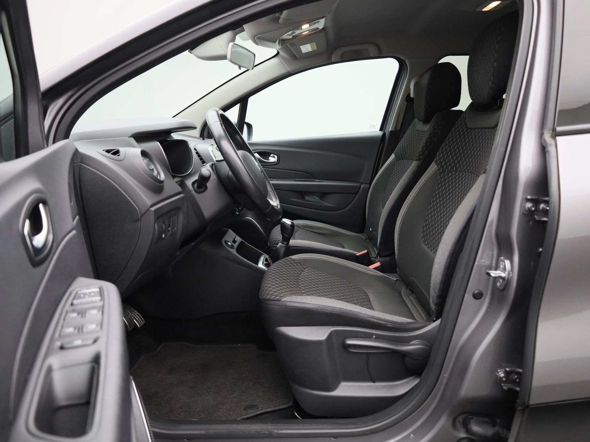 Renault-Captur-image-10