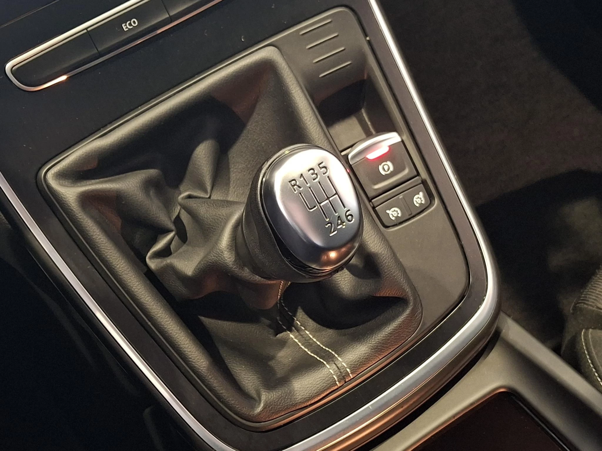 Renault-Grand Scénic-image-18