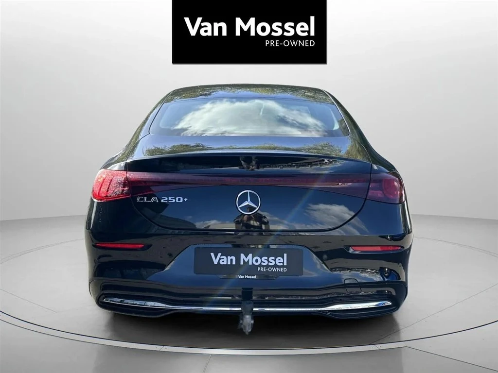 Mercedes-Benz-CLA-image-5