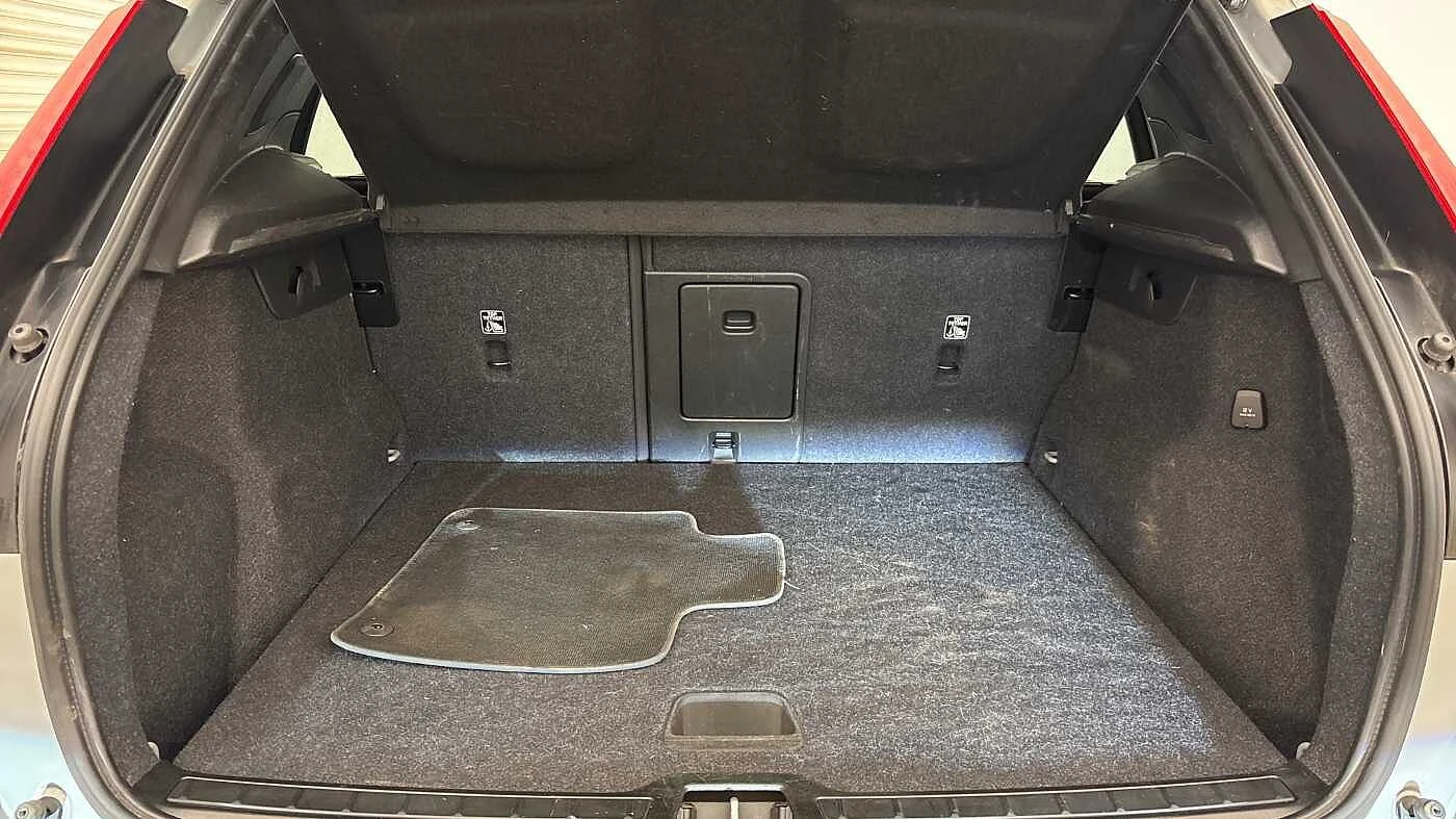 Volvo-XC40-image-9