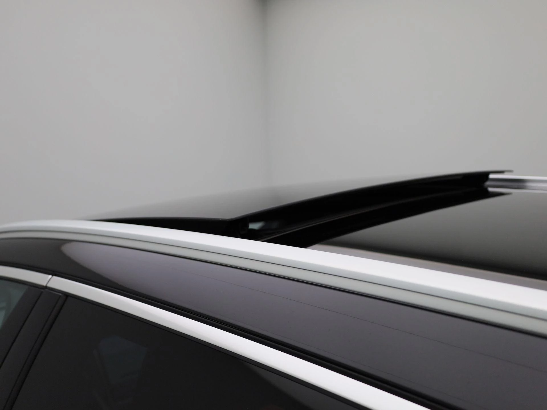 Mercedes-Benz-C-Klasse-image-45