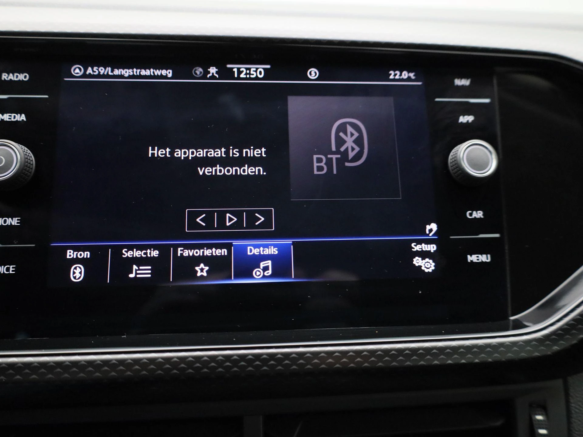 Volkswagen-T-Cross-image-17