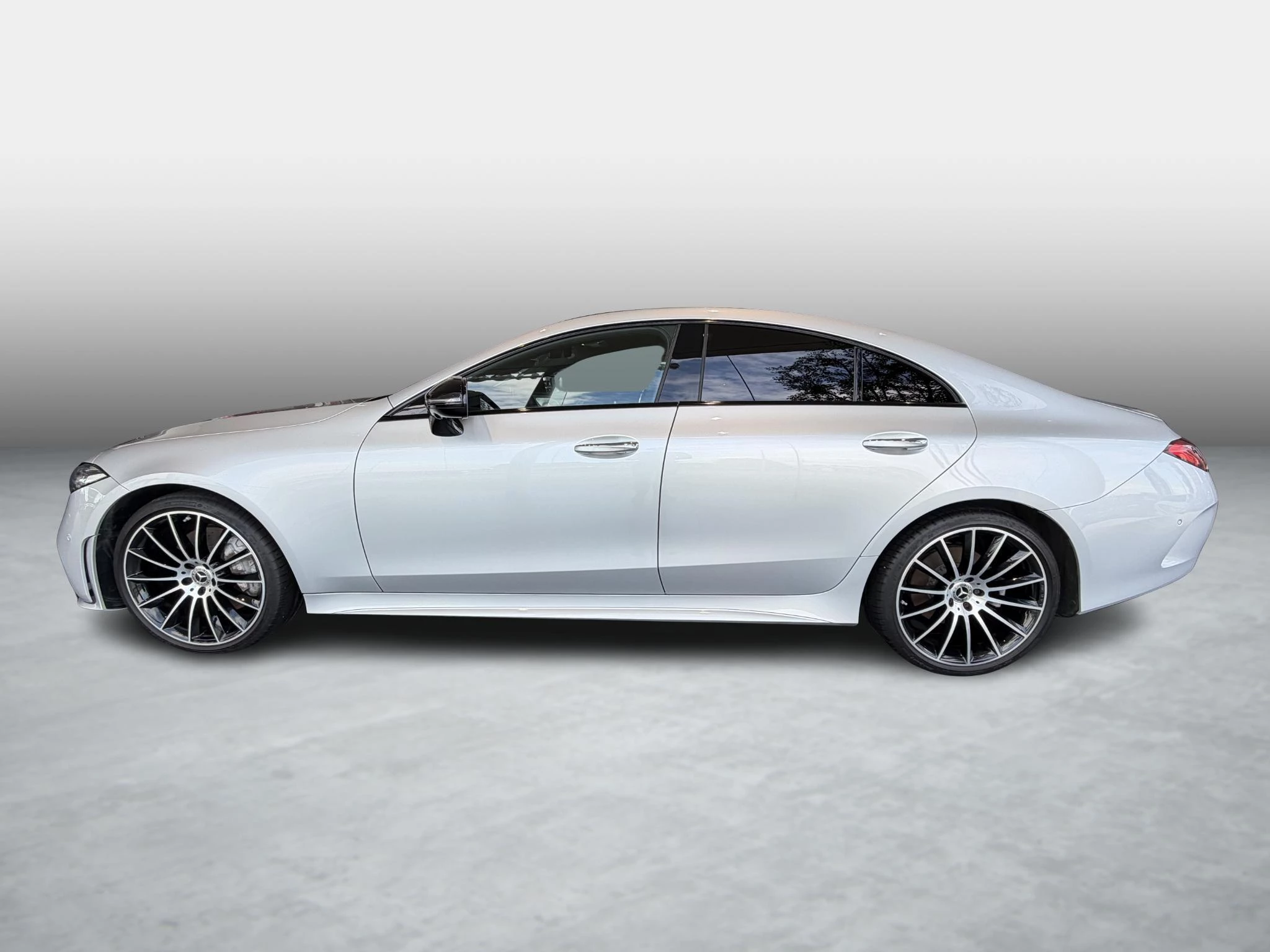 Mercedes-Benz-CLS-image-2