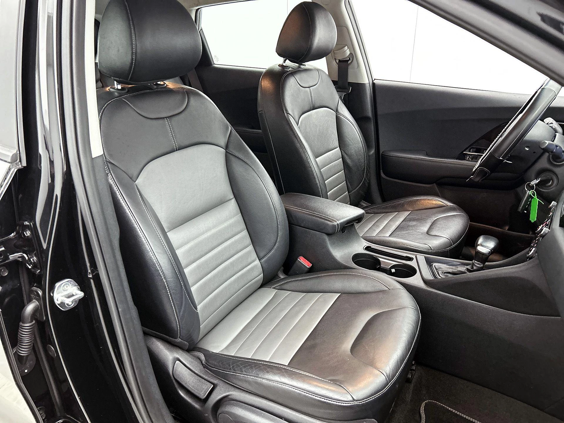 Kia-Niro-image-34
