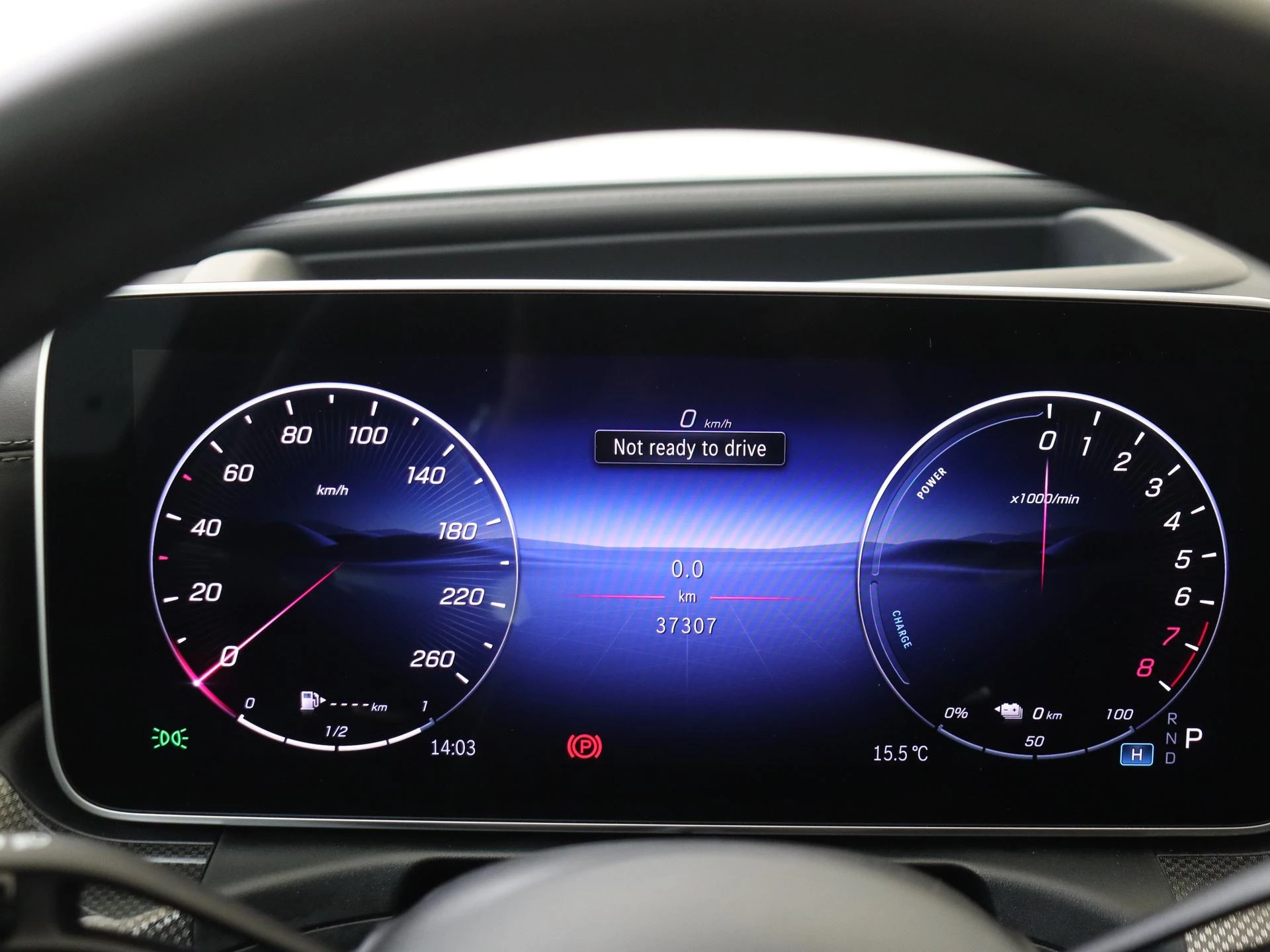 Mercedes-Benz-C-Klasse-image-13