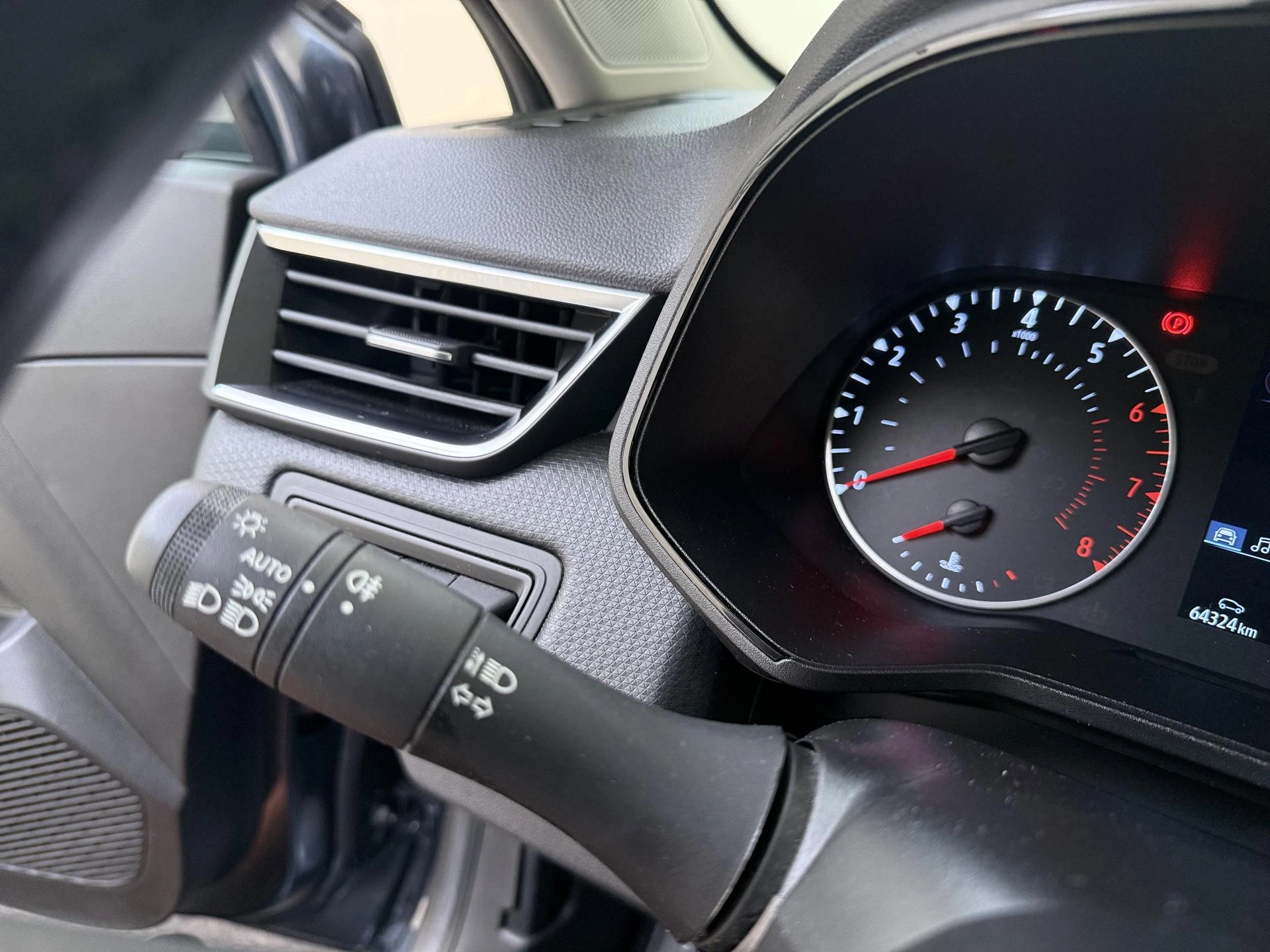 Renault-Clio-image-22
