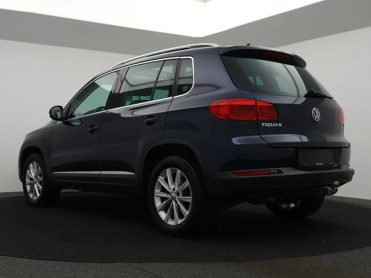 Volkswagen Tiguan Dsl Tiguan 2.0 CR TDi *4MOTION*DSG*NAVI*LEDER*PANO*TREKHAAK*...