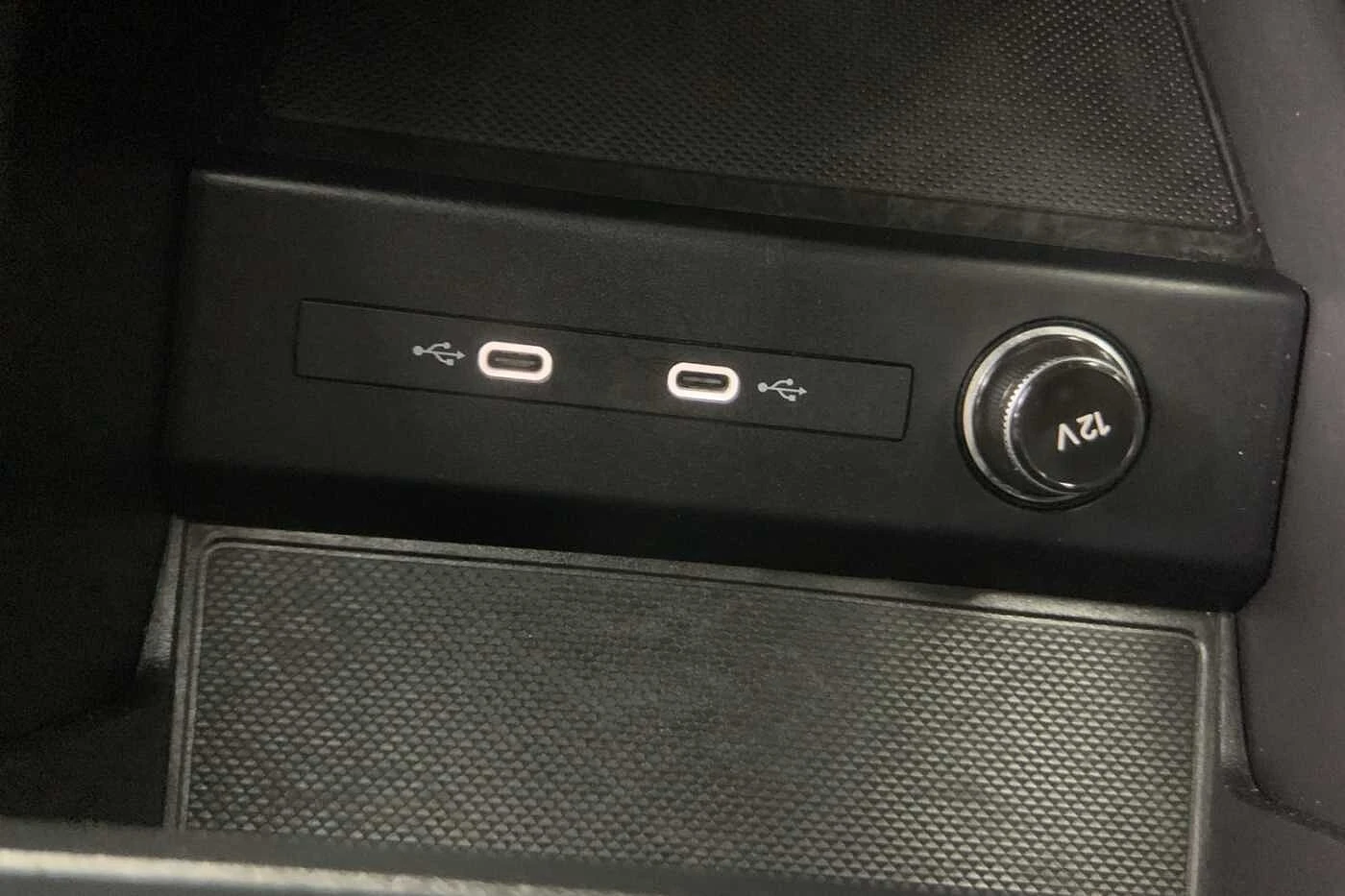 Audi-Q4 e-tron-image-21