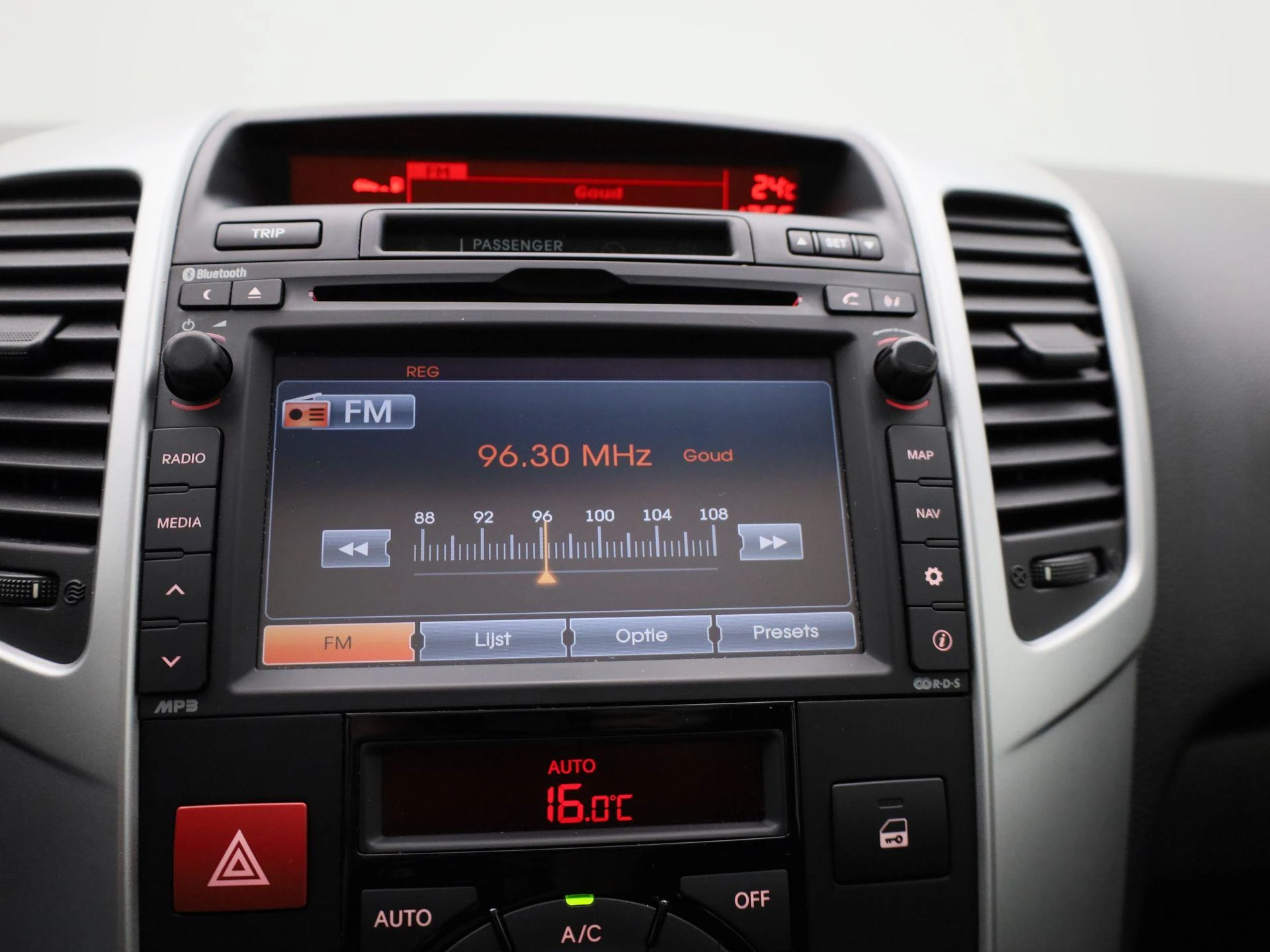 Kia-Venga-image-13