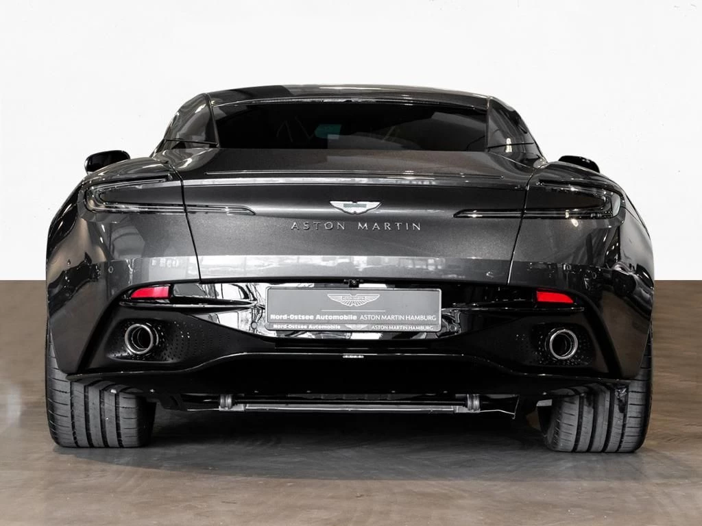 Aston Martin DB12 Coupe Aston Martin Hamburg