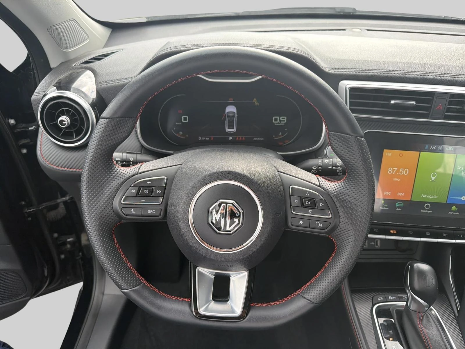 MG ZS ICE LUXURY