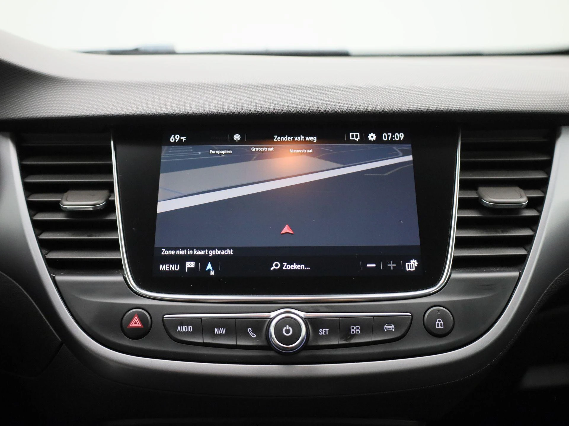 Opel-Crossland X-image-18