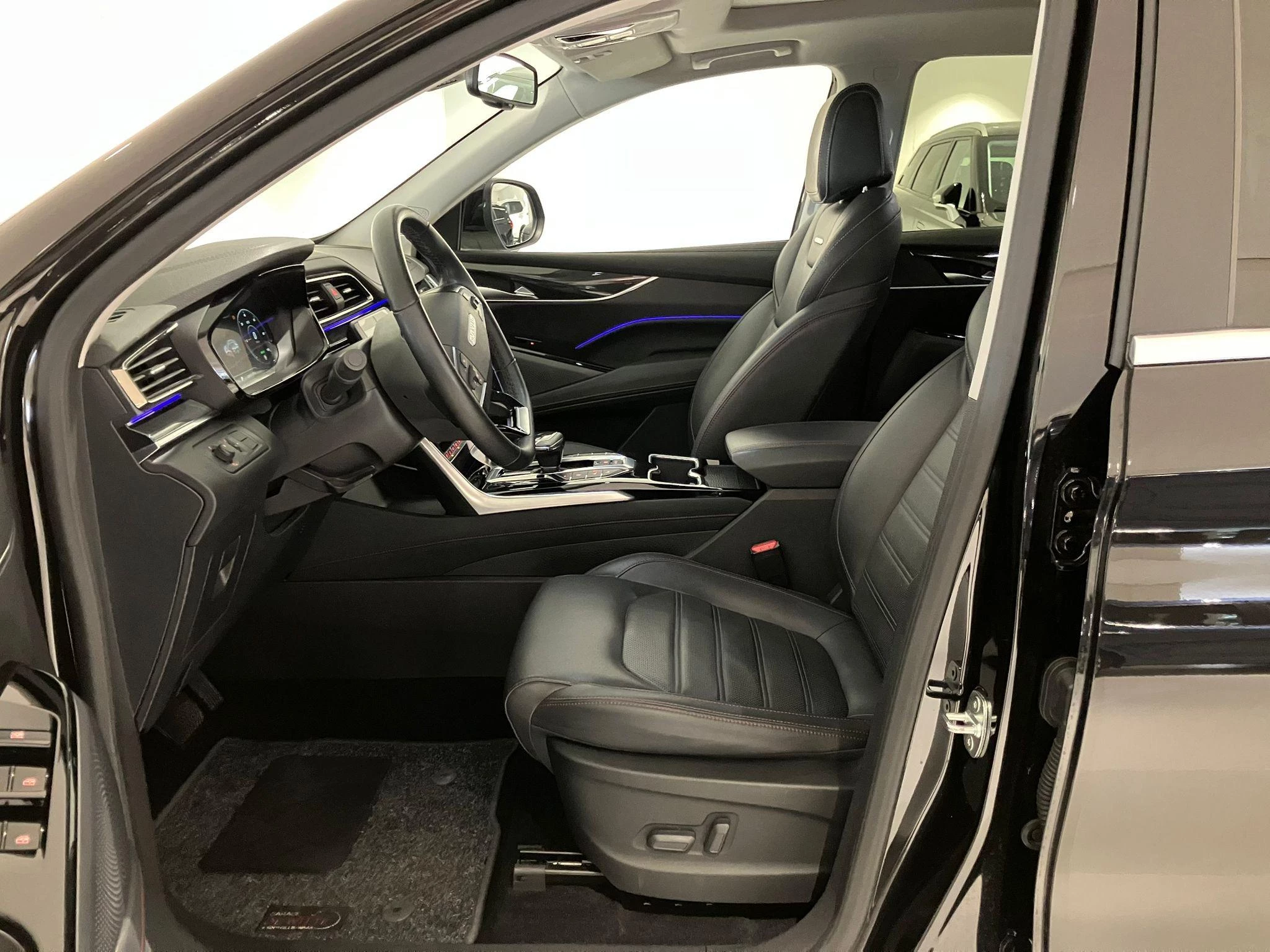 Maxus-eUNIQ6-image-10